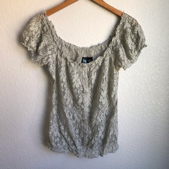 Tops - Gray lace top